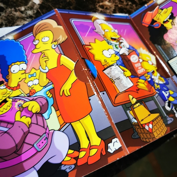 The Simpsons Season 15 DVD - Picture 5 of 10